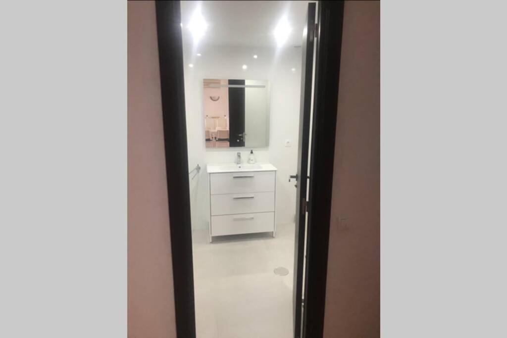 הוילה מיחאס Bungalow Sea View, Pool, Tennis, Beach 5Min Walk מראה חיצוני תמונה